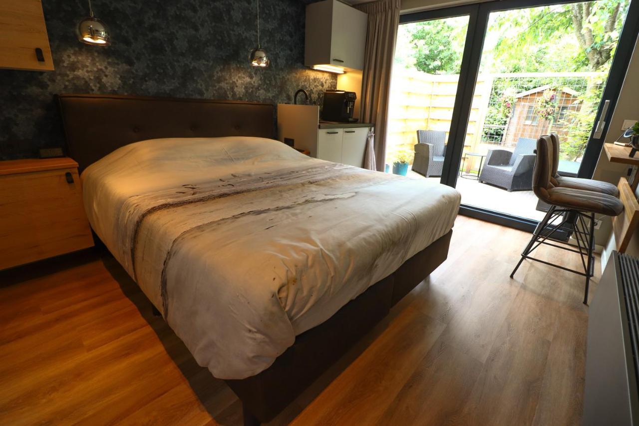 De Monarchvlinder Bed & Breakfast เดนบวร์ก ภายนอก รูปภาพ
